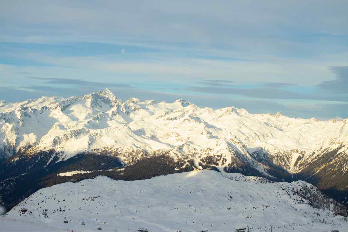 Madonna di Campiglio particolare montagne innevate