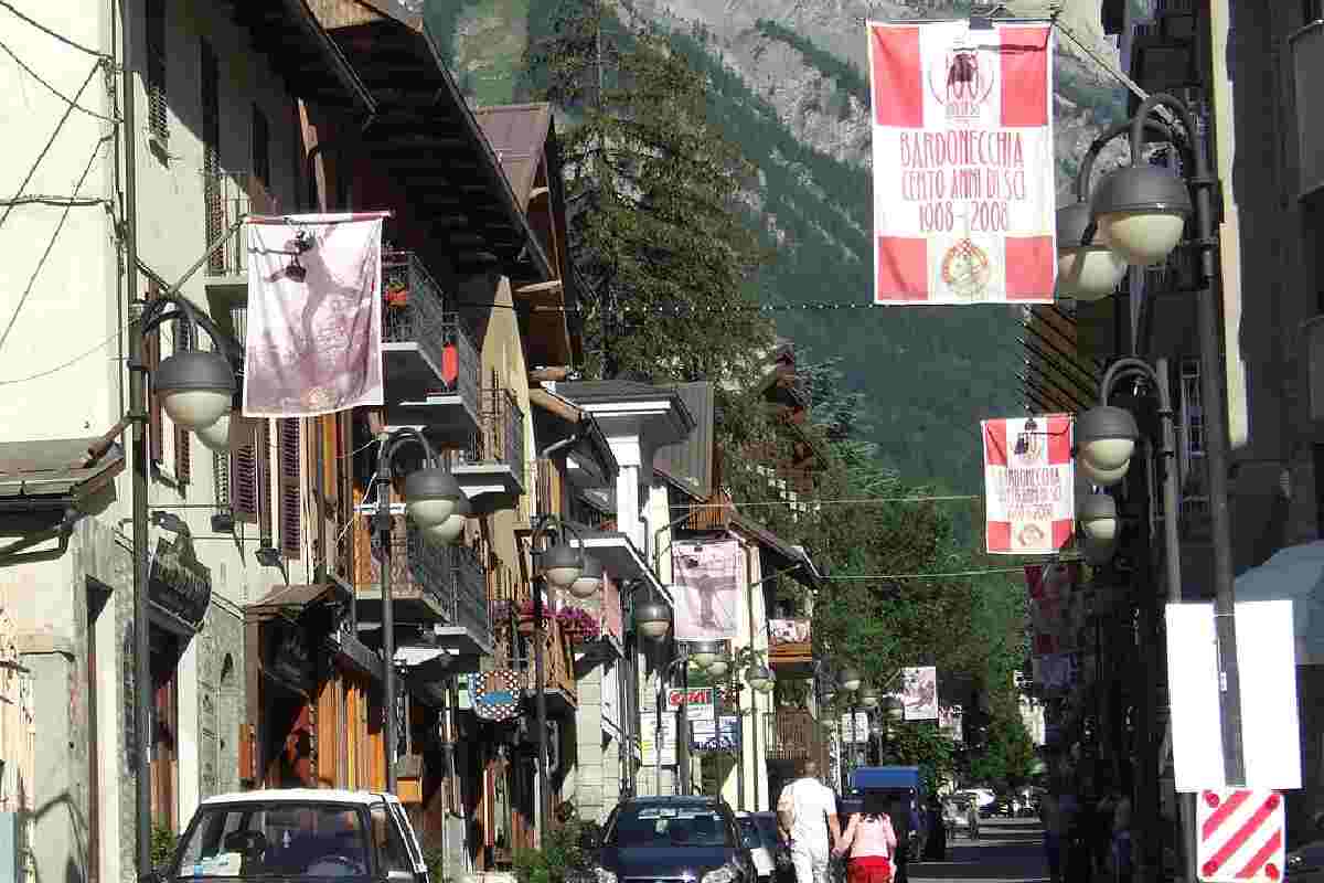 via Medail, la via principale di Bardonecchia