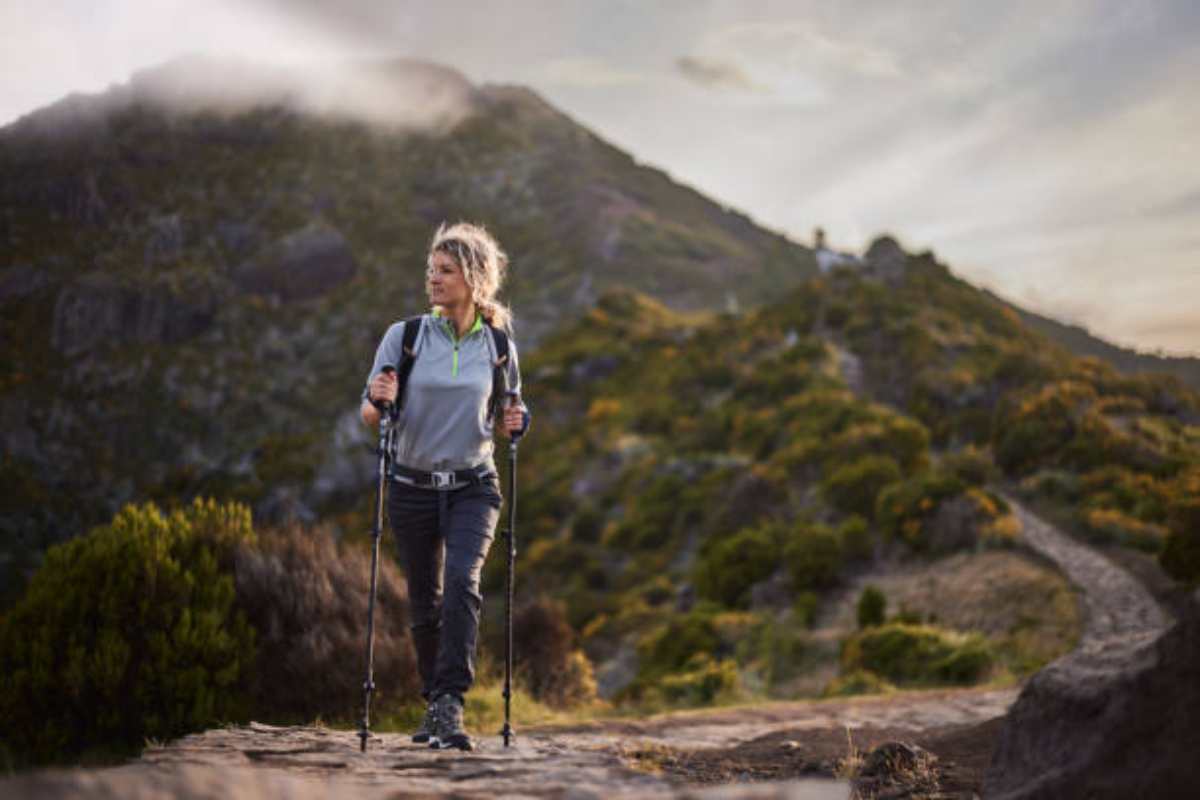 Outfit per il trekking in estate